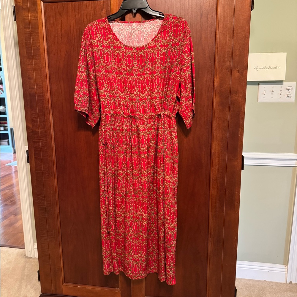 Red Patterned Women's Midi Dress